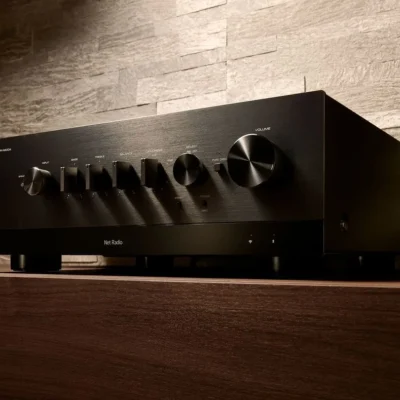 Yamaha R-N800A Noir